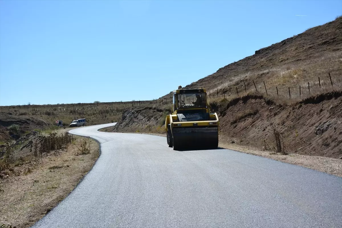 Başçiftlikte Yayla Yollarına Asfalt