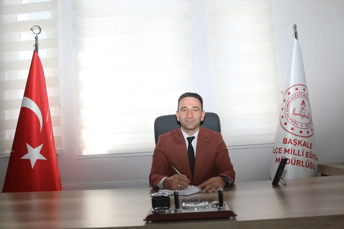 Abdulkadir Sancaklı Başkale\'de Göreve Başladı