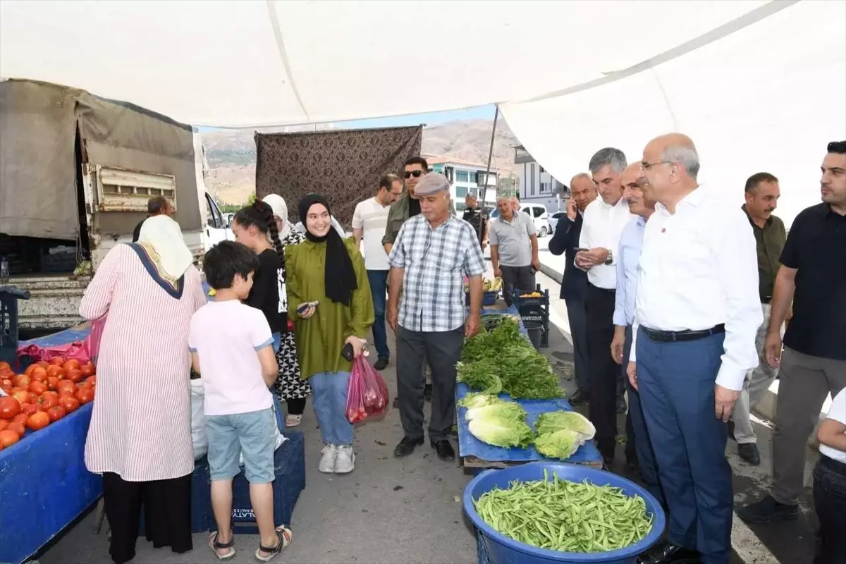Başkan Er Kale\'de Projeleri Tanıttı