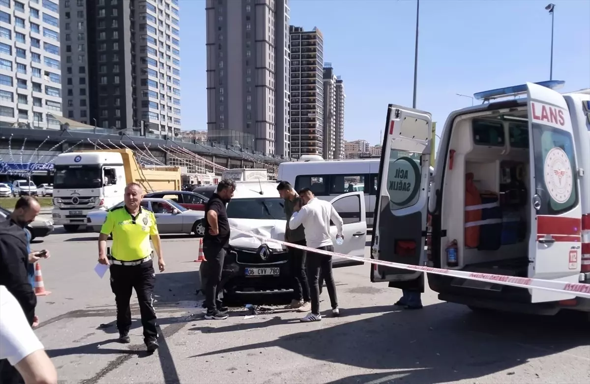 Ankara\'da Çarpışma: 6 Yaralı