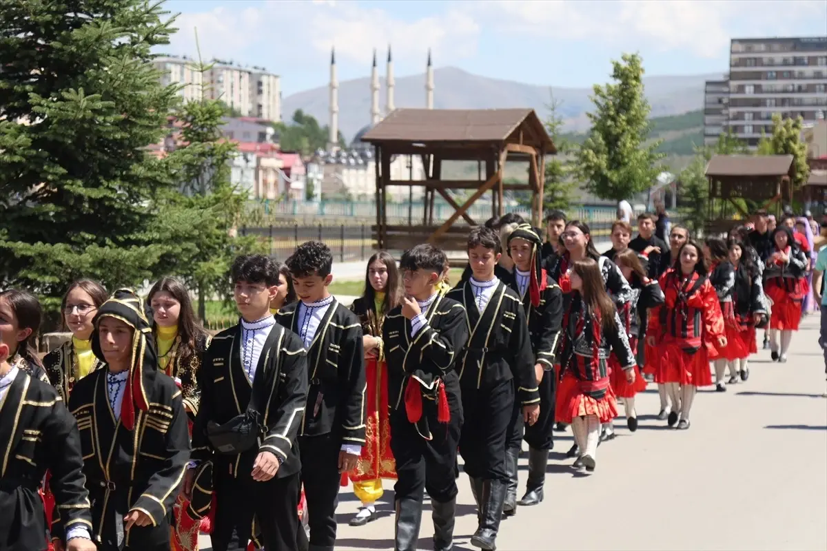 Dede Korkut Şöleni Bayburt\'ta Başladı