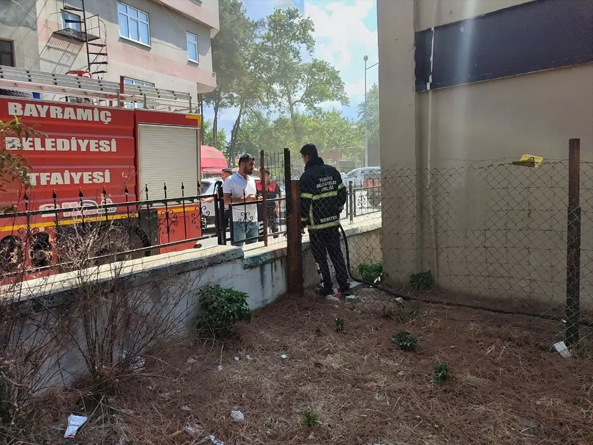Bayramiç\'te Elektrik Trafosu Patladı