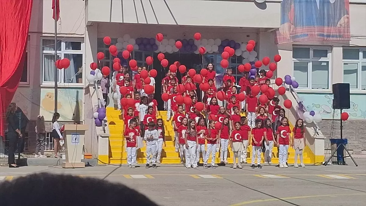 Beypazarı\'nda İlköğretim Haftası Coşkusu