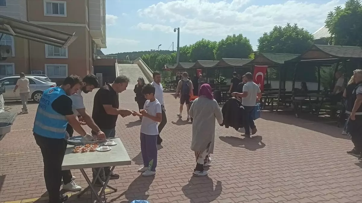 Öğrencilere Lokma İkramı