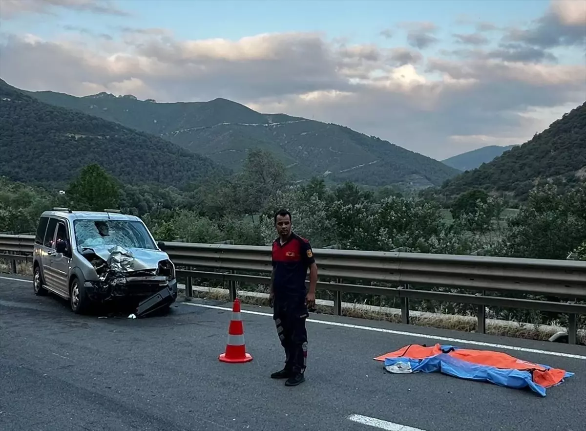 Osmaneli\'nde Trafik Kazası: 1 Ölü, 5 Yaralı