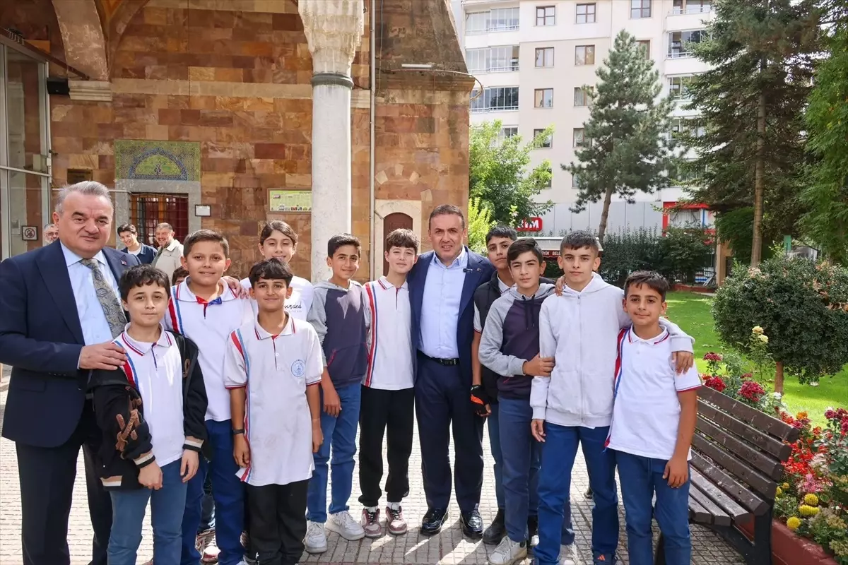 Bilecik Valisi Sözer Bozüyük\'ü ziyaret etti