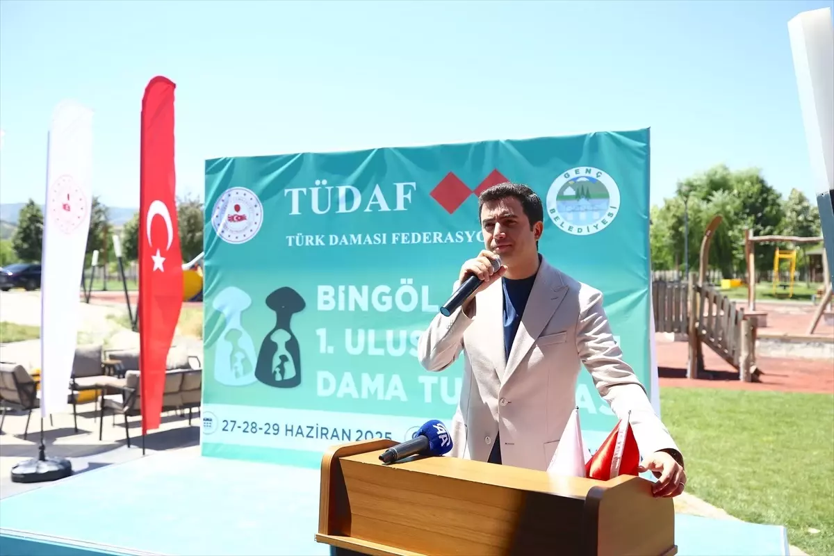 Genç\'te Uluslararası Dama Turnuvası Başladı