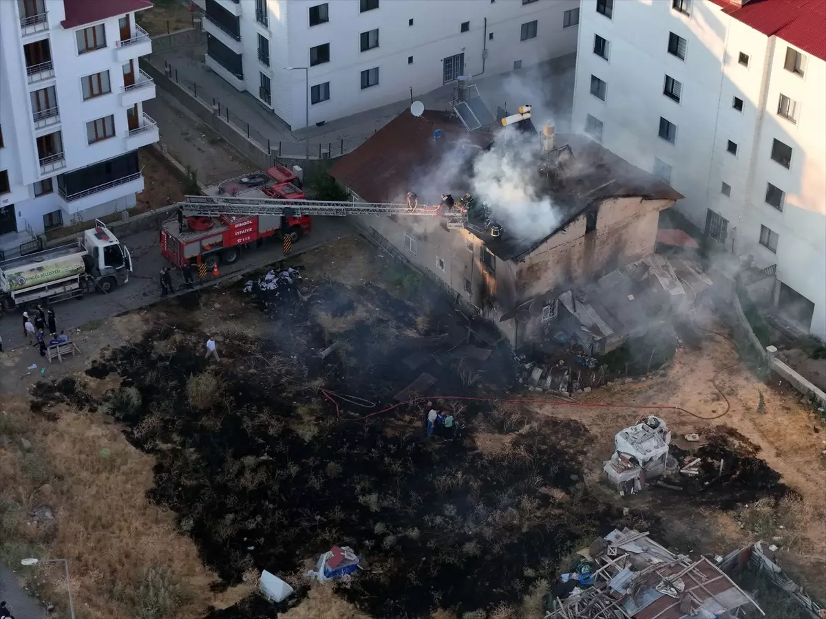 Bingöl\'de Yangın Paniği