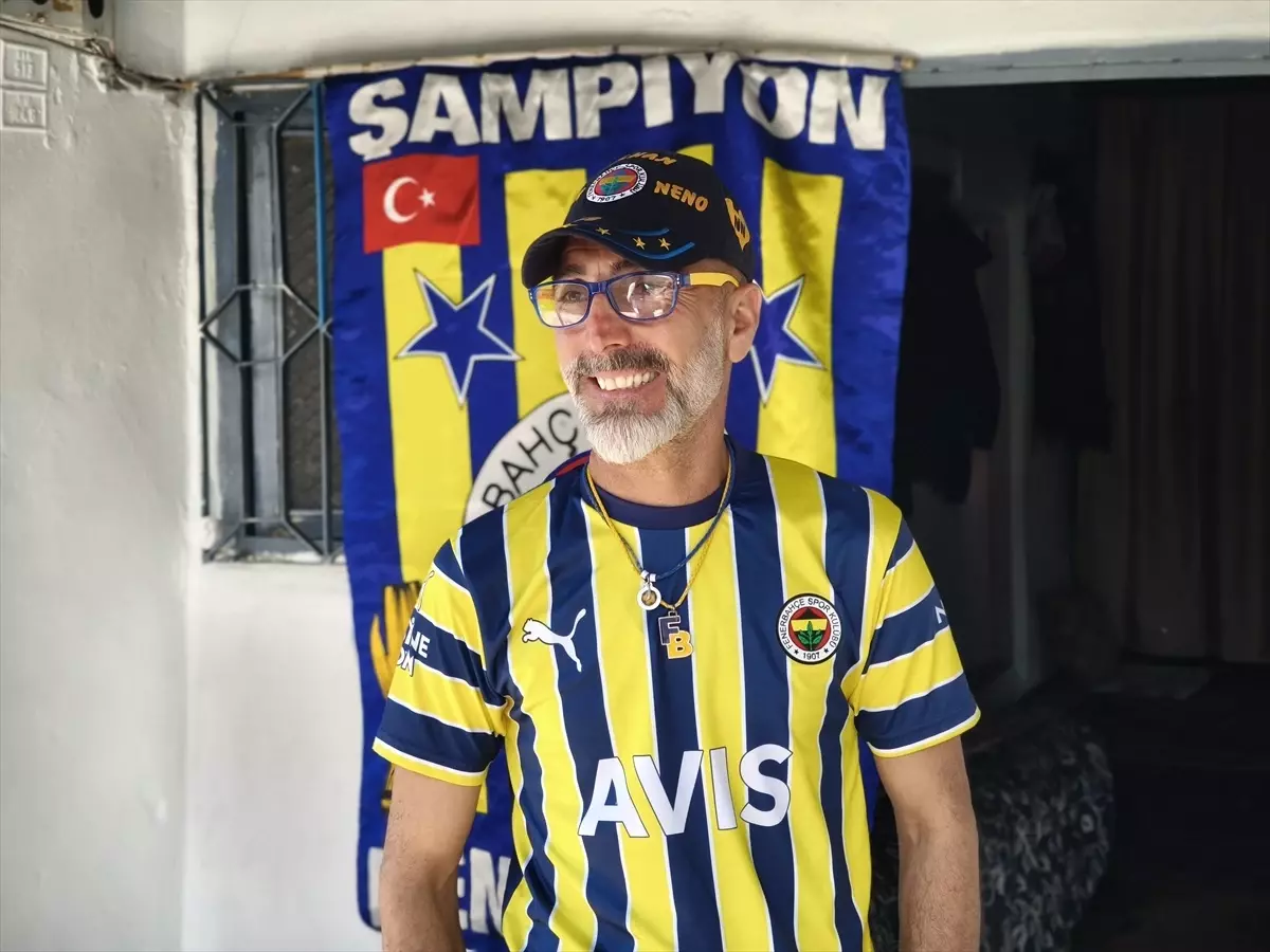 Fenerbahçe Aşkı Evi Sarı Lacivert Boyadı