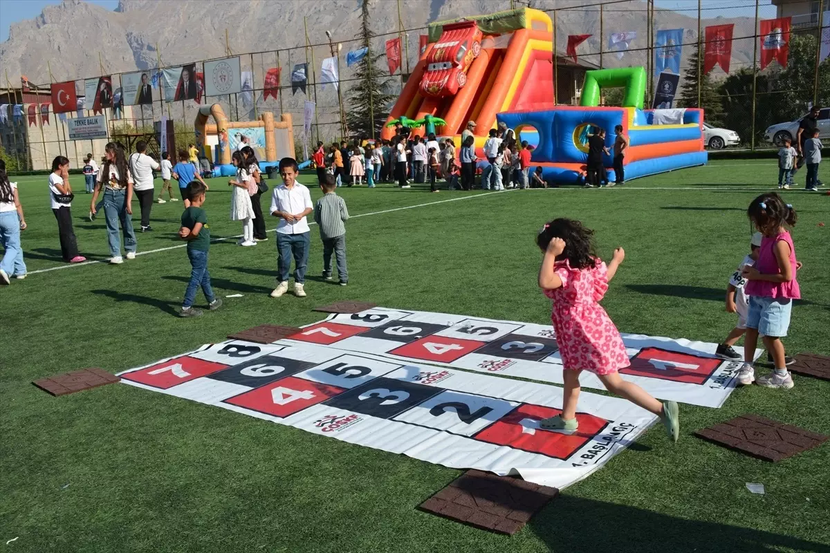 Hakkari\'de \'Bir Anadolu Şenliği\' Başladı