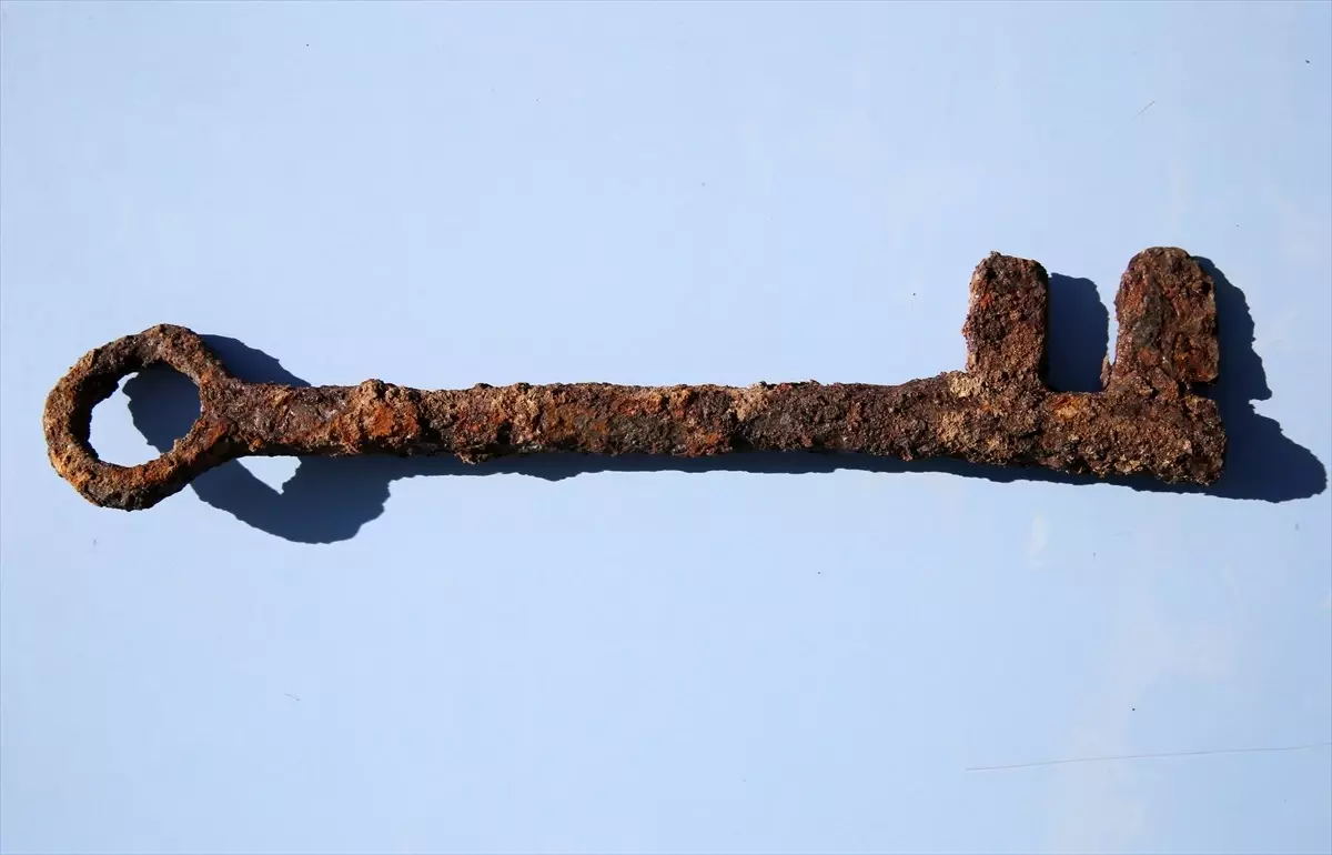 Bitlis Kalesi\'nde Tarihi Anahtar Bulundu