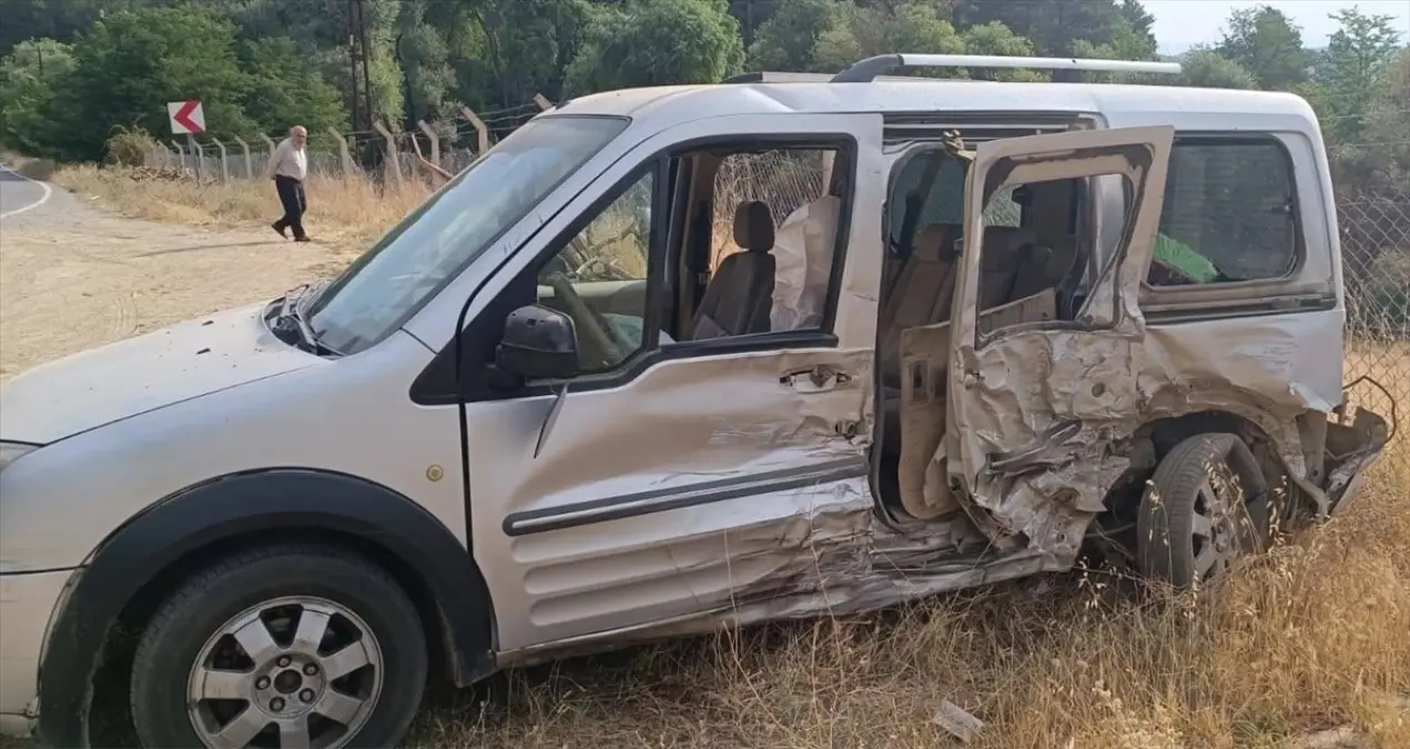 Bitlis\'te Trafik Kazası: 5 Yaralı