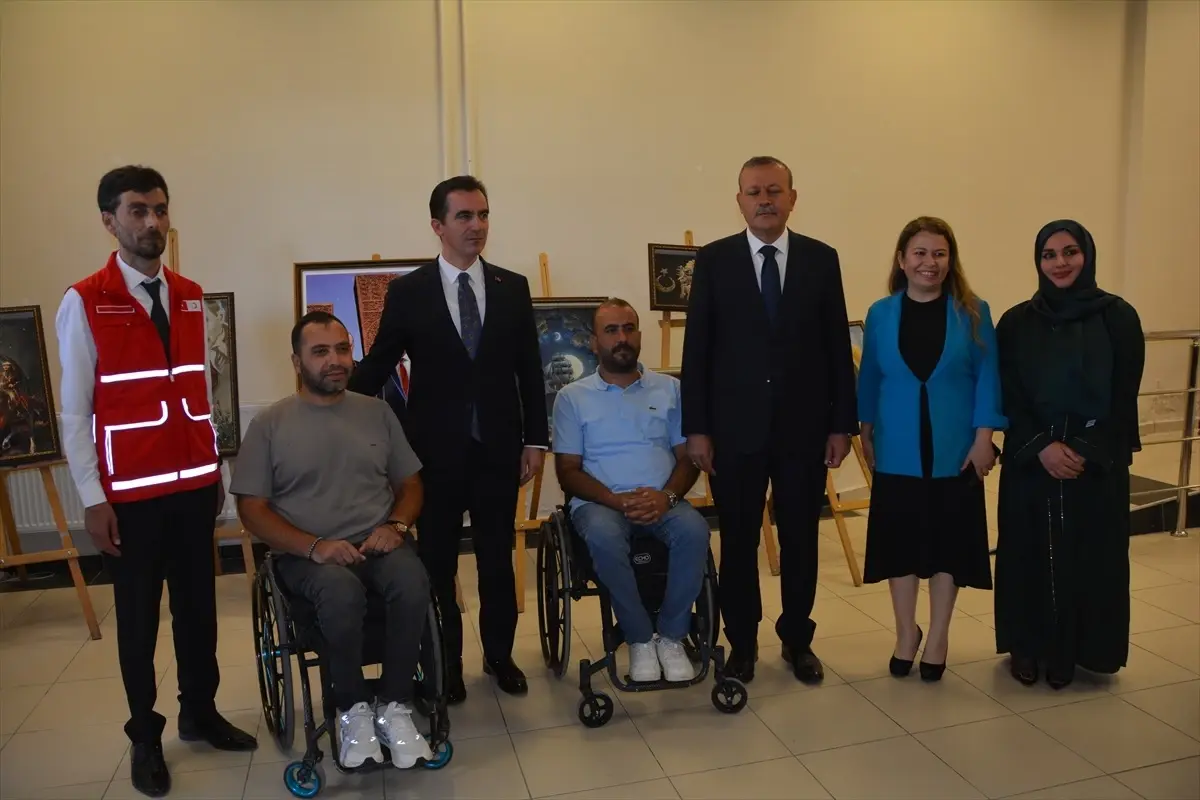 Bitlis\'te İyilik Projesi Sergisi