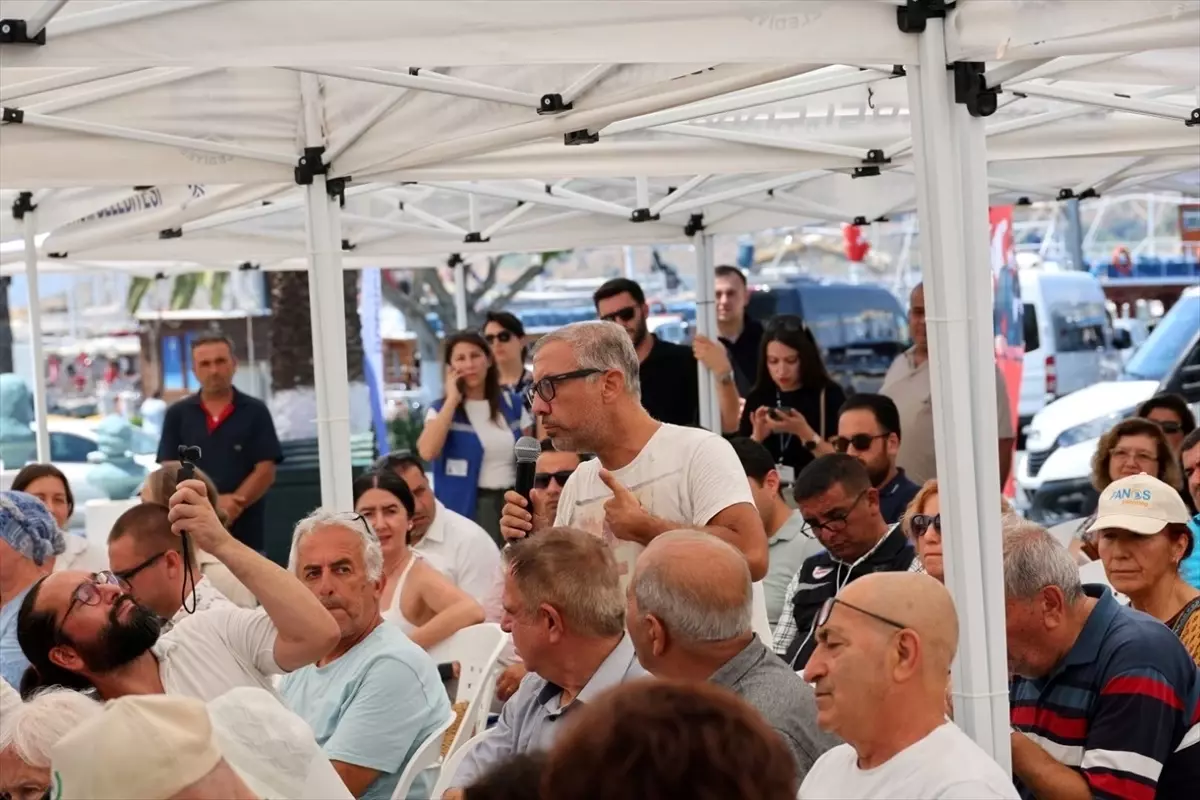 Mandalinci, Halkla Buluştu