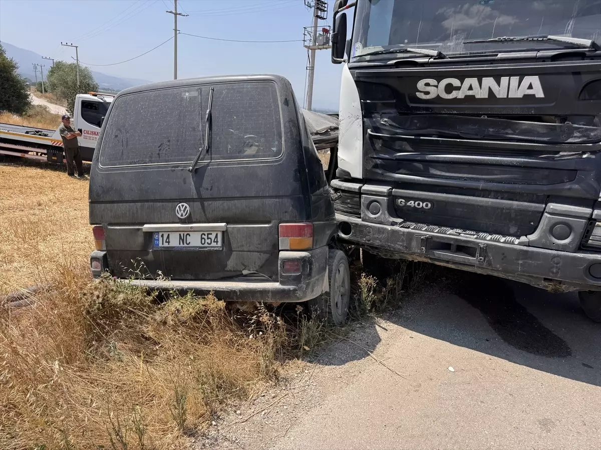 Bolu\'da Trafik Kazası: 2 Yaralı