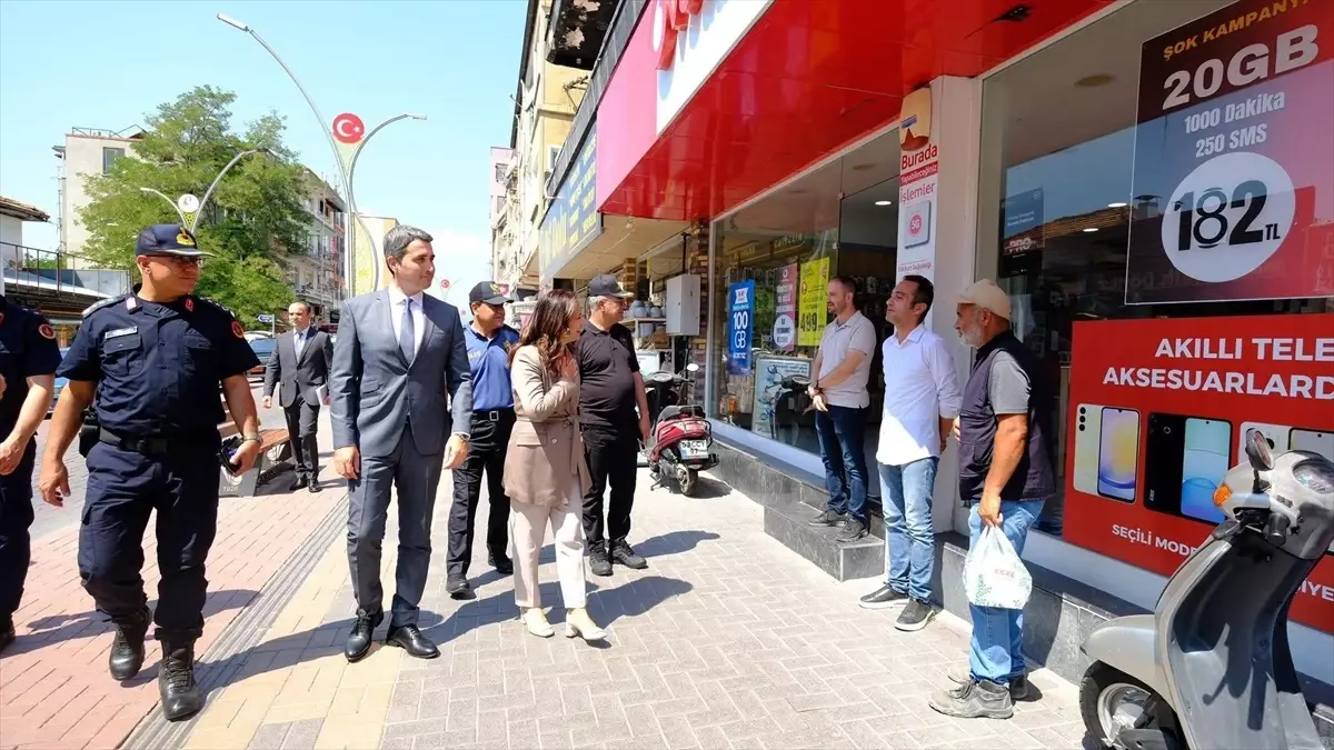 Vali Bilgihan Bucak\'ı Ziyaret Etti