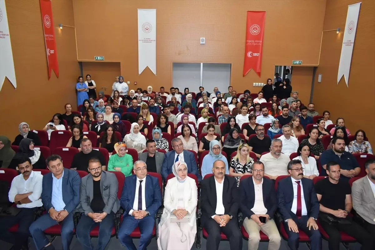 Dijital Dünyada Aile Konferansı
