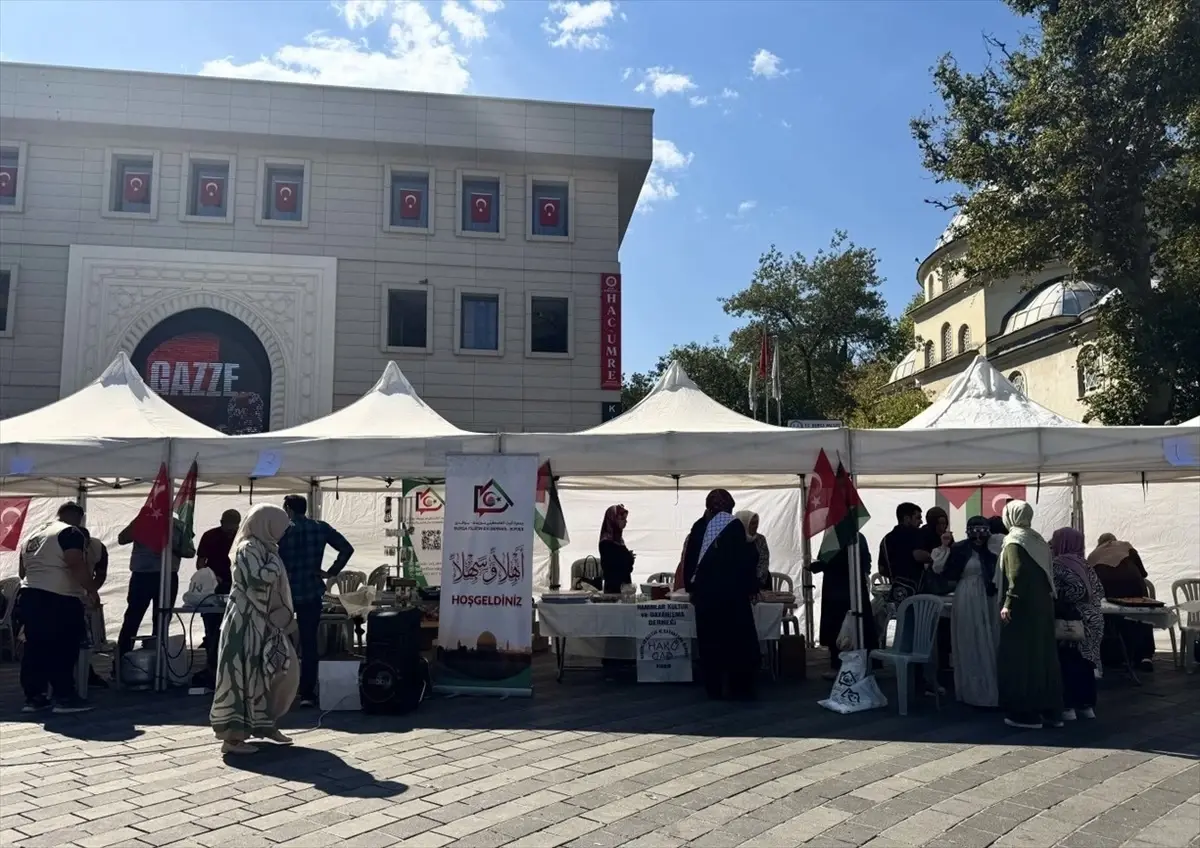 Bursa\'da Filistinli Öğrencilere Destek İçin Hayır Çarşısı Kuruldu