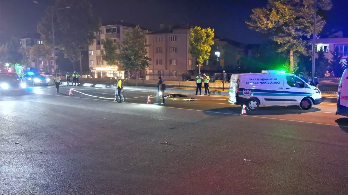 İnegöl\'de Ehliyetsiz Sürücü Yaya Hayatını Kaybettirdi