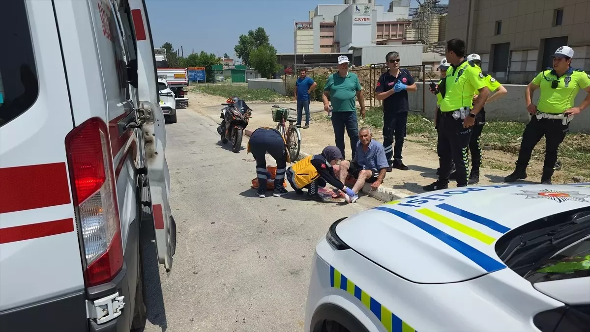 İnegöl\'de Motosiklet-Bisiklet Kazası: 2 Yaralı