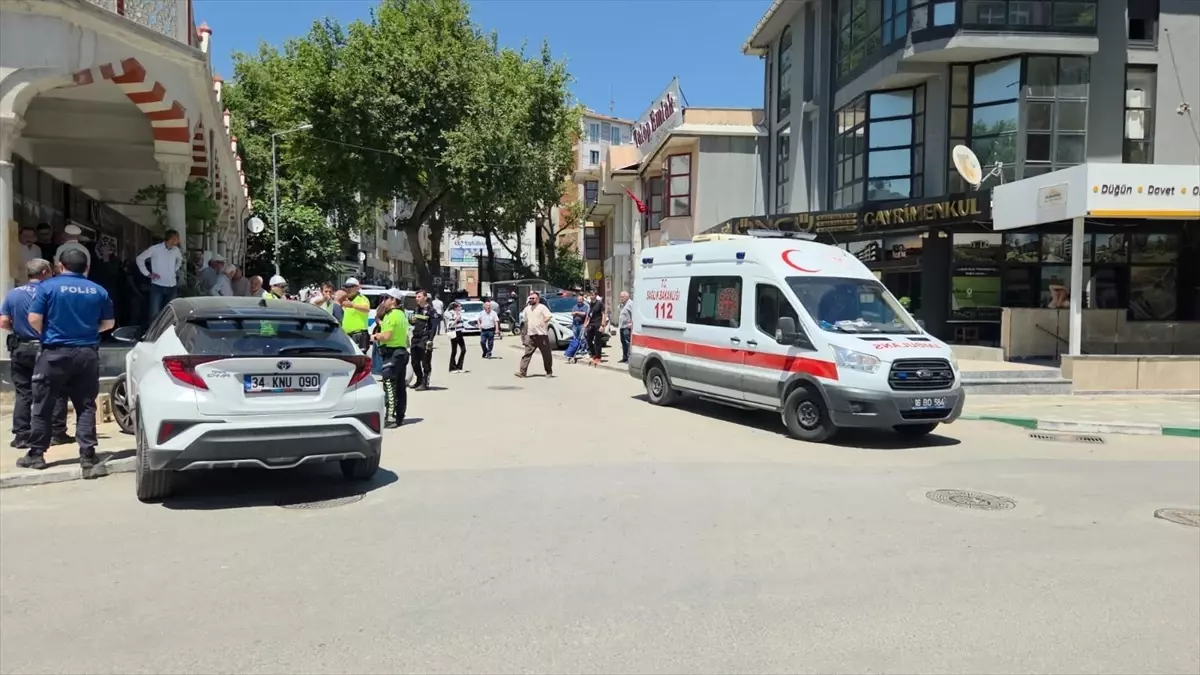 Orhangazi\'de Trafik Kazası: 2 Yaralı