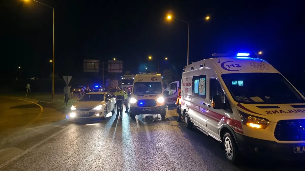 İnegöl\'de Zincirleme Kaza: 4 Yaralı