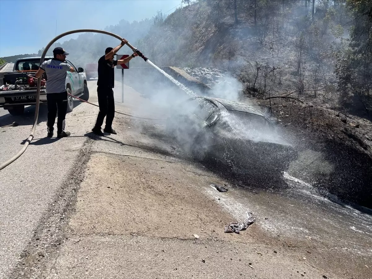 Alev Alan Otomobilde Bir Kişi Hayatını Kaybetti