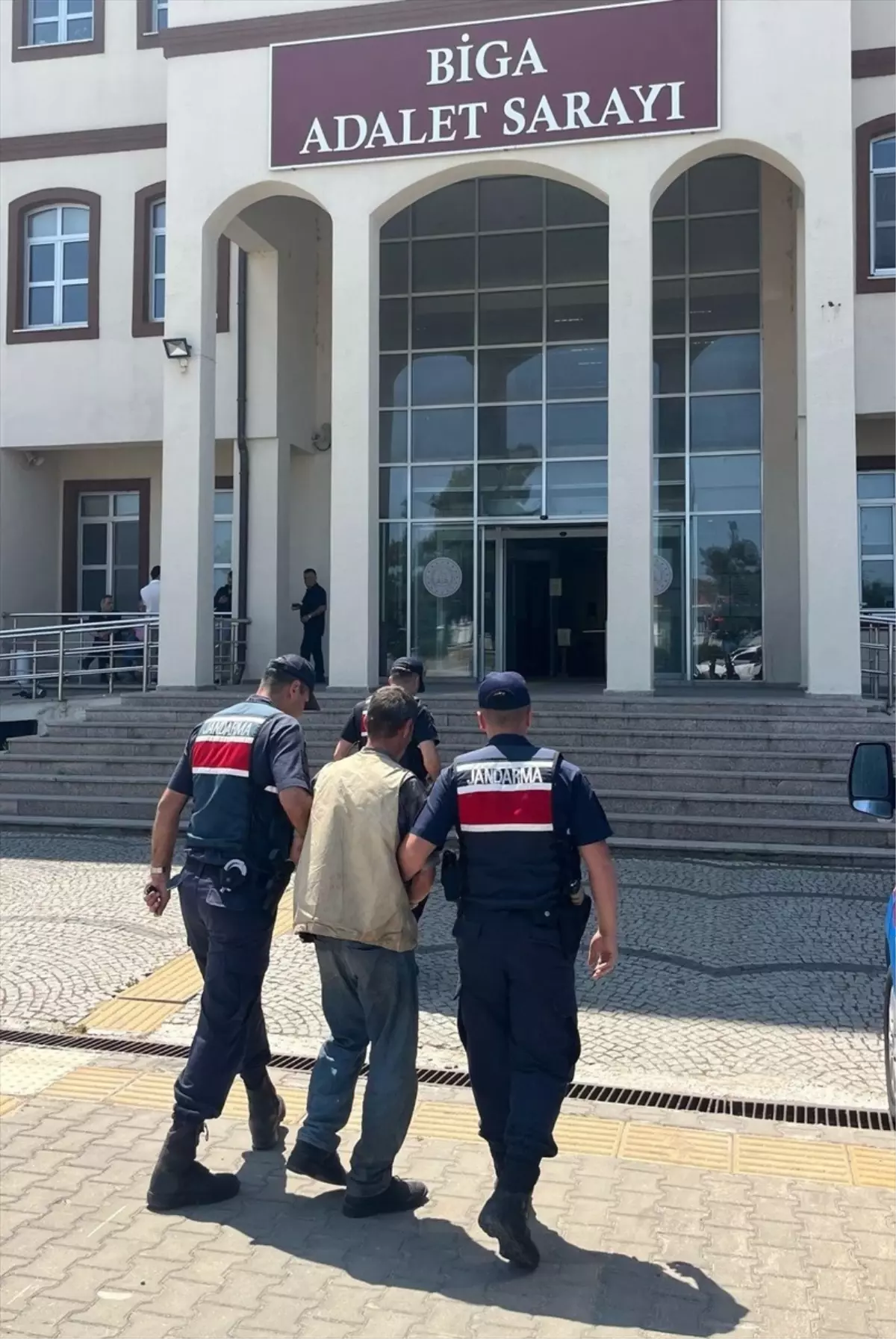 Biga\'da Kenevir Operasyonu: 1 Tutuklama