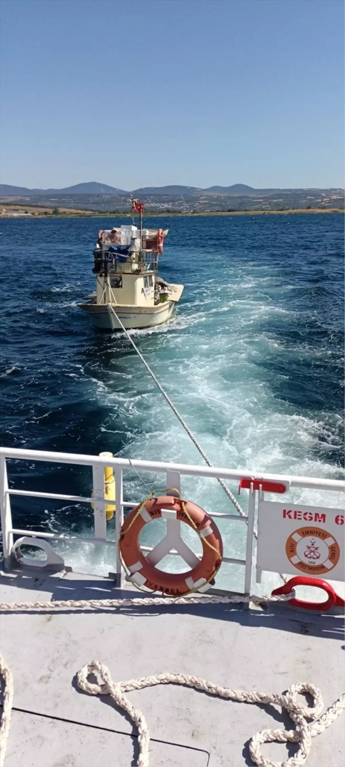 Lapseki\'de Kurtarılan Tekne