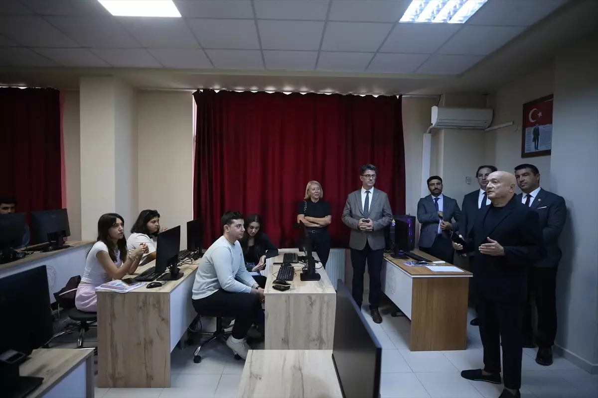 ÇOMÜ\'de Otonom Sistemler Teknikerliği Programı Açıldı