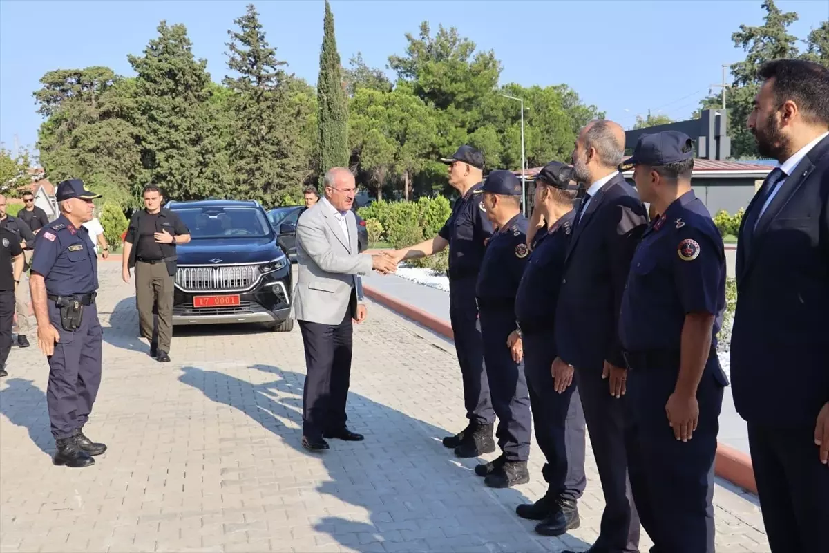 Vali Toraman, Jandarma Albay Akyüz\'ü Ziyaret Etti