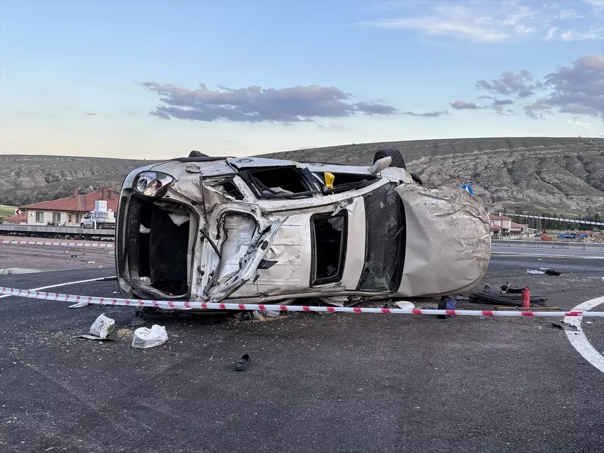 Çankırı\'da Trafik Kazası: 1 Ölü, 3 Yaralı