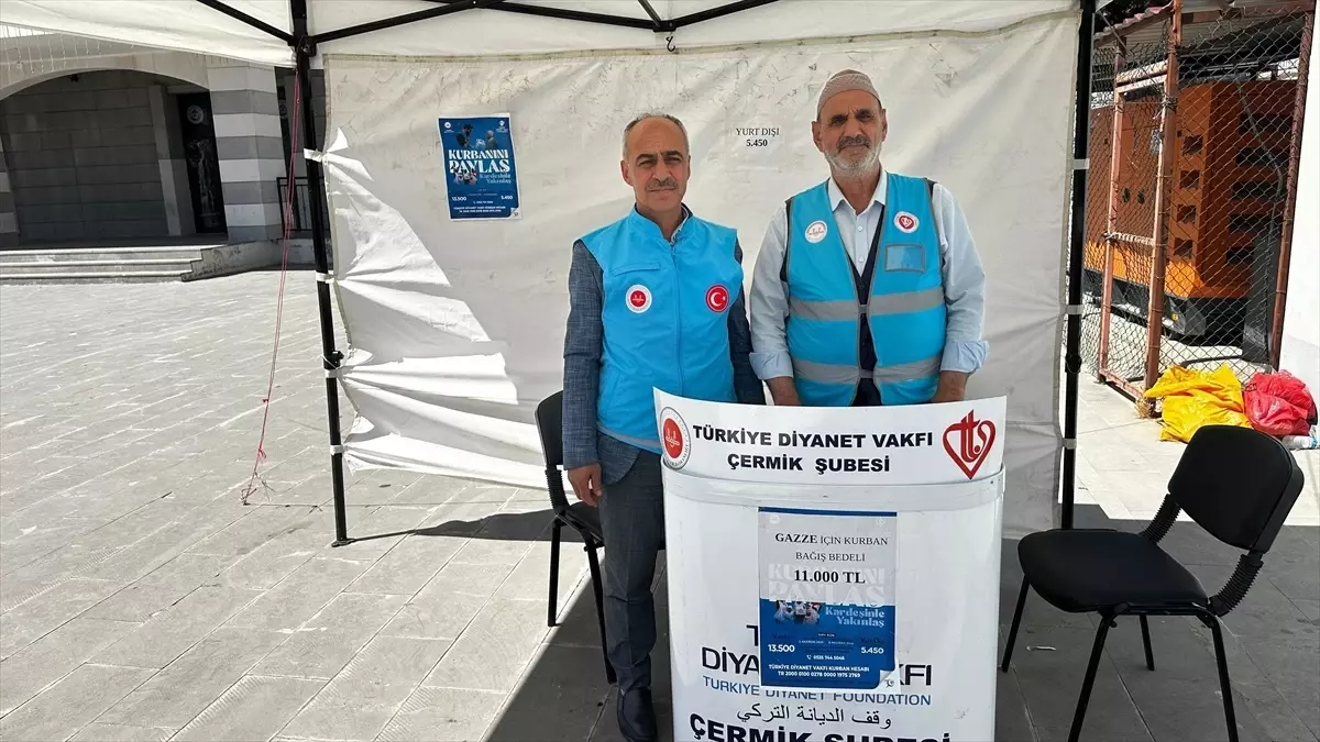 TDV Çermik\'te Kurban Bağış Standı Açtı