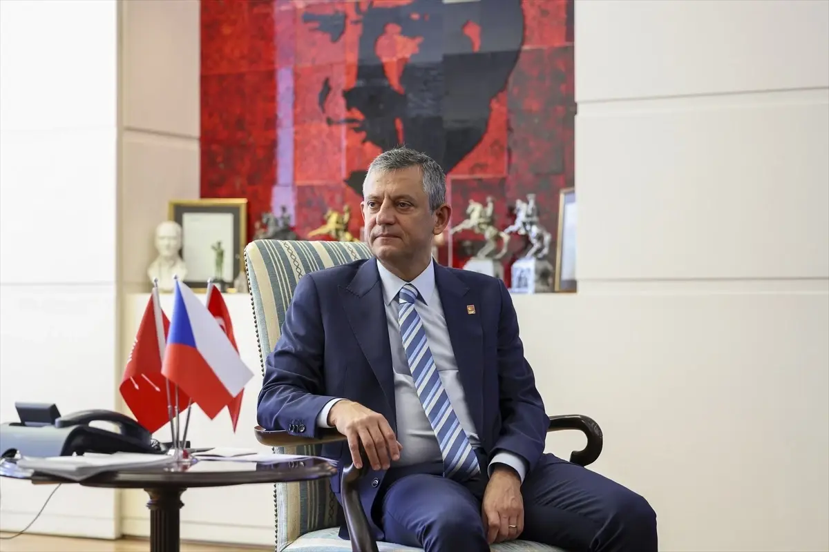 Özgür Özel, Çekya Büyükelçisi ile Görüştü