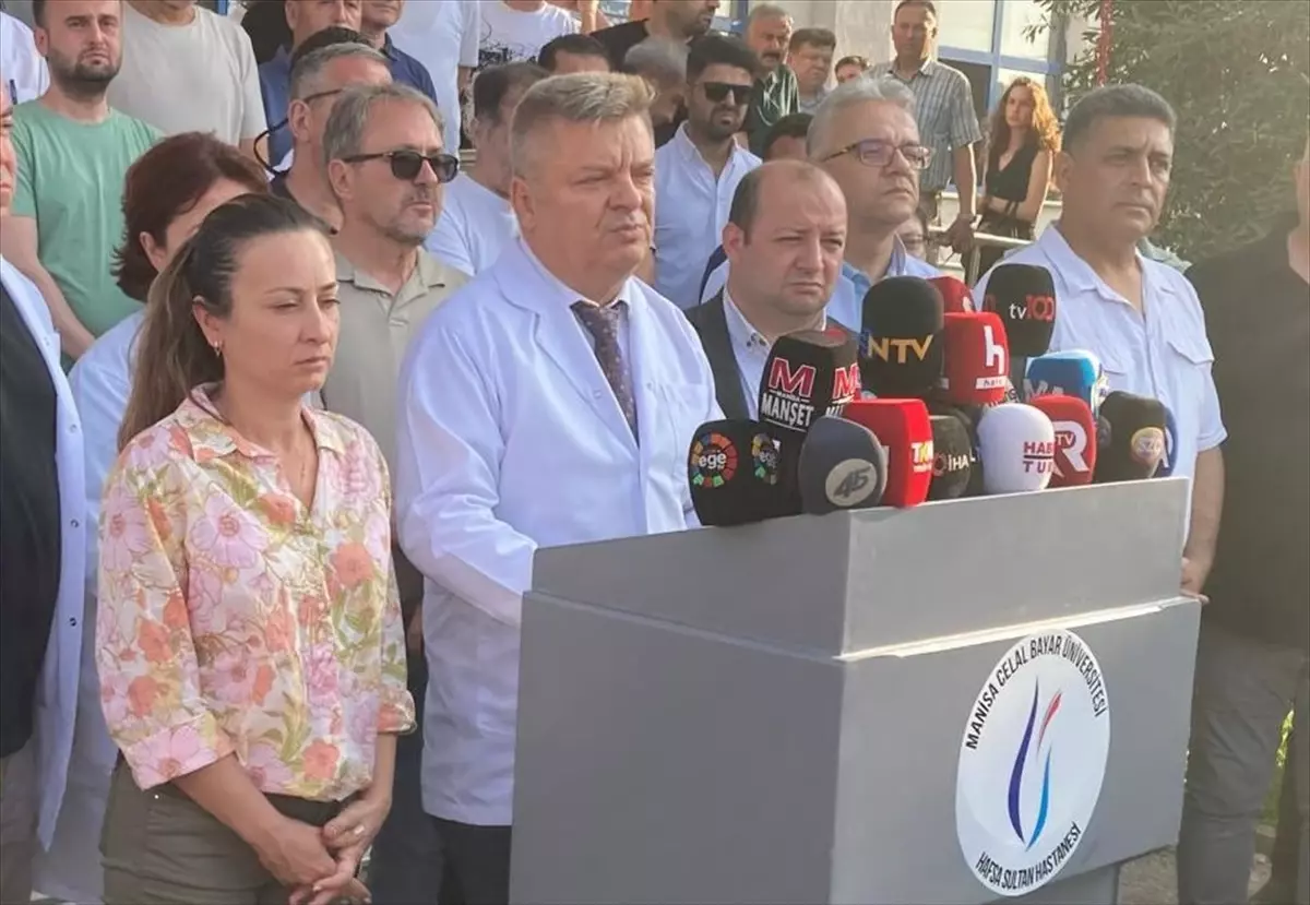 CHP Lideri Özgür Özel, Ferdi Zeyrek’in Vefatını Üzüntüyle Karşıladı