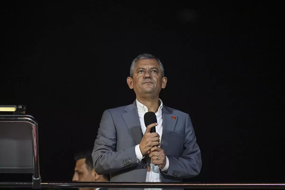 Özgür Özel: Yolsuzluk ve İktidar Eleştirisi