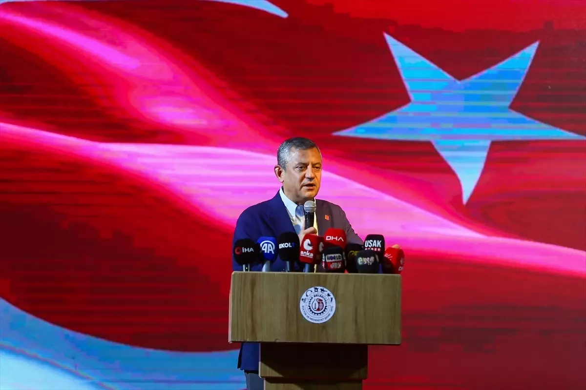Ferdi Zeyrek Amfi Salonu Açıldı