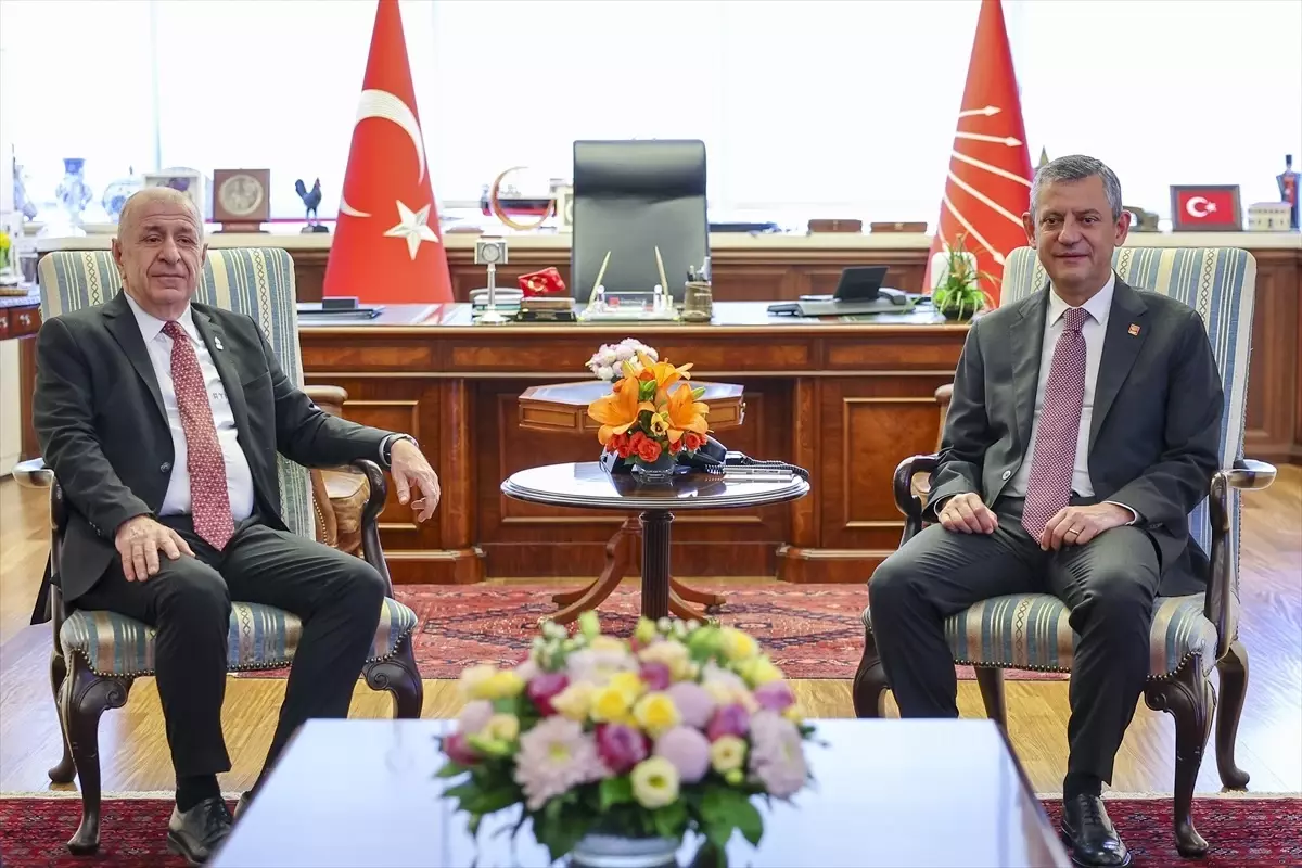 Özgür Özel\'den Böcek\'in Tutuklanmasına Tepki