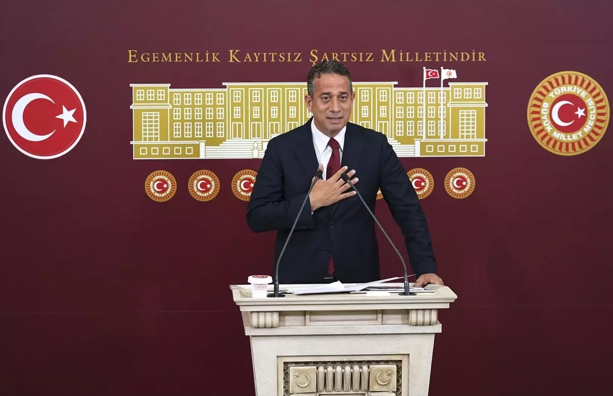 Ferdi Zeyrek\'in Vefatına Duygusal Yorum