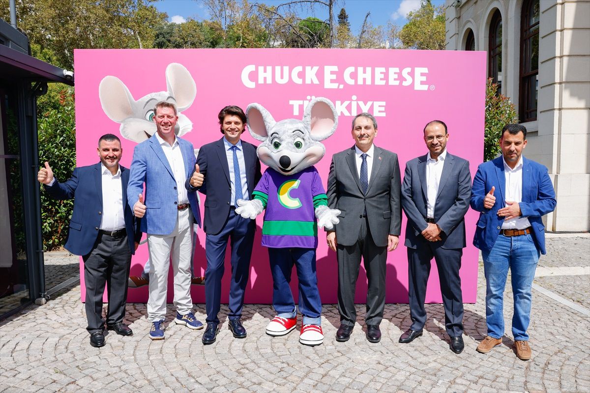 Chuck E. Cheese Türkiye\'ye Giriş Yapıyor