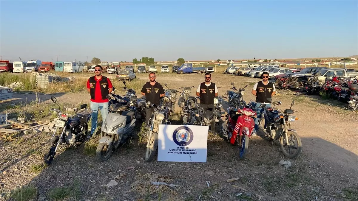 Eskişehir\'de 18 Motosiklet Ele Geçirildi