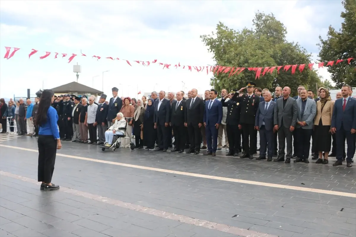 Çınarcık\'ta Gaziler Günü Töreni