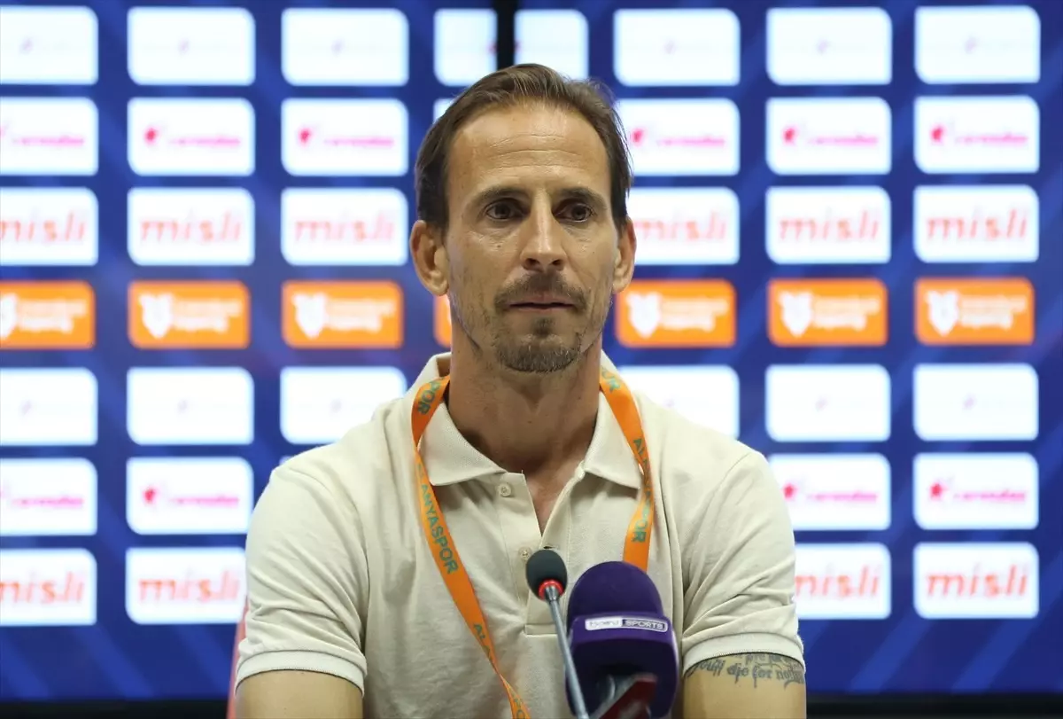 Galatasaray 7\'de 7 Yaptı, Okan Buruk Mutlu Değil
