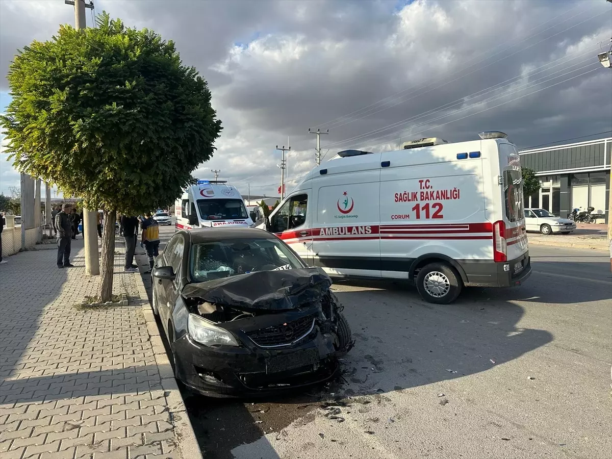 Çorum\'da Trafik Kazası: 3 Yaralı