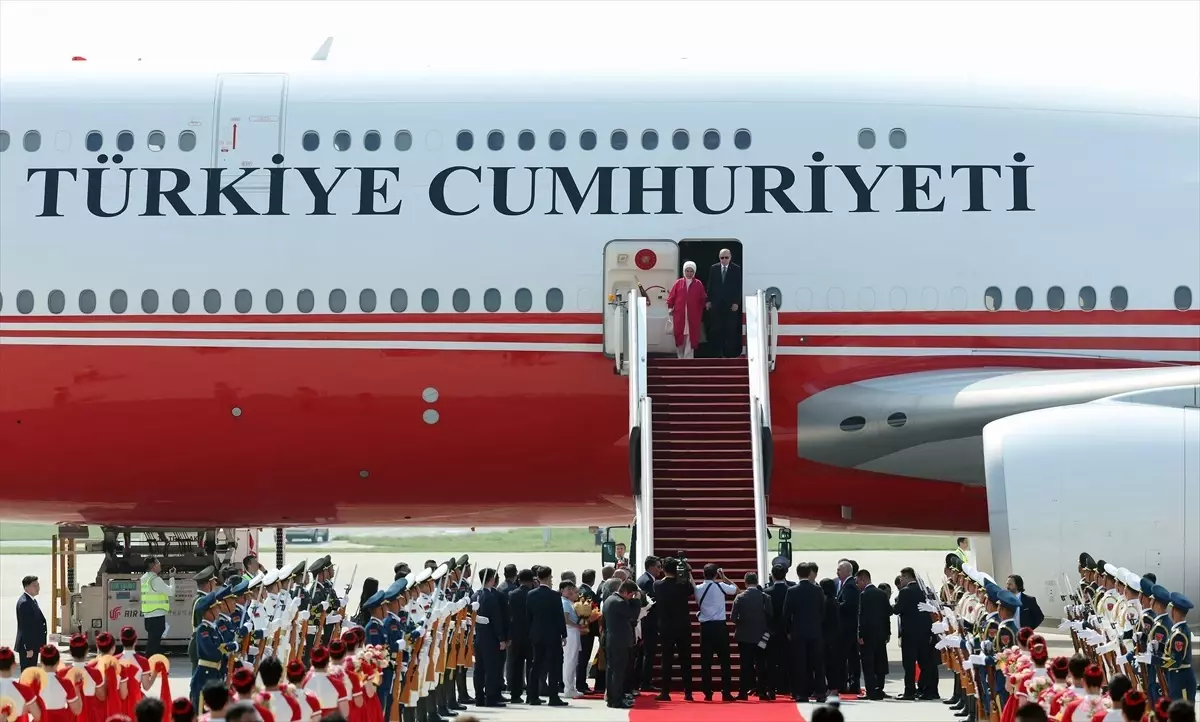 Erdoğan, Tiencin\'de Zirveye Katıldı