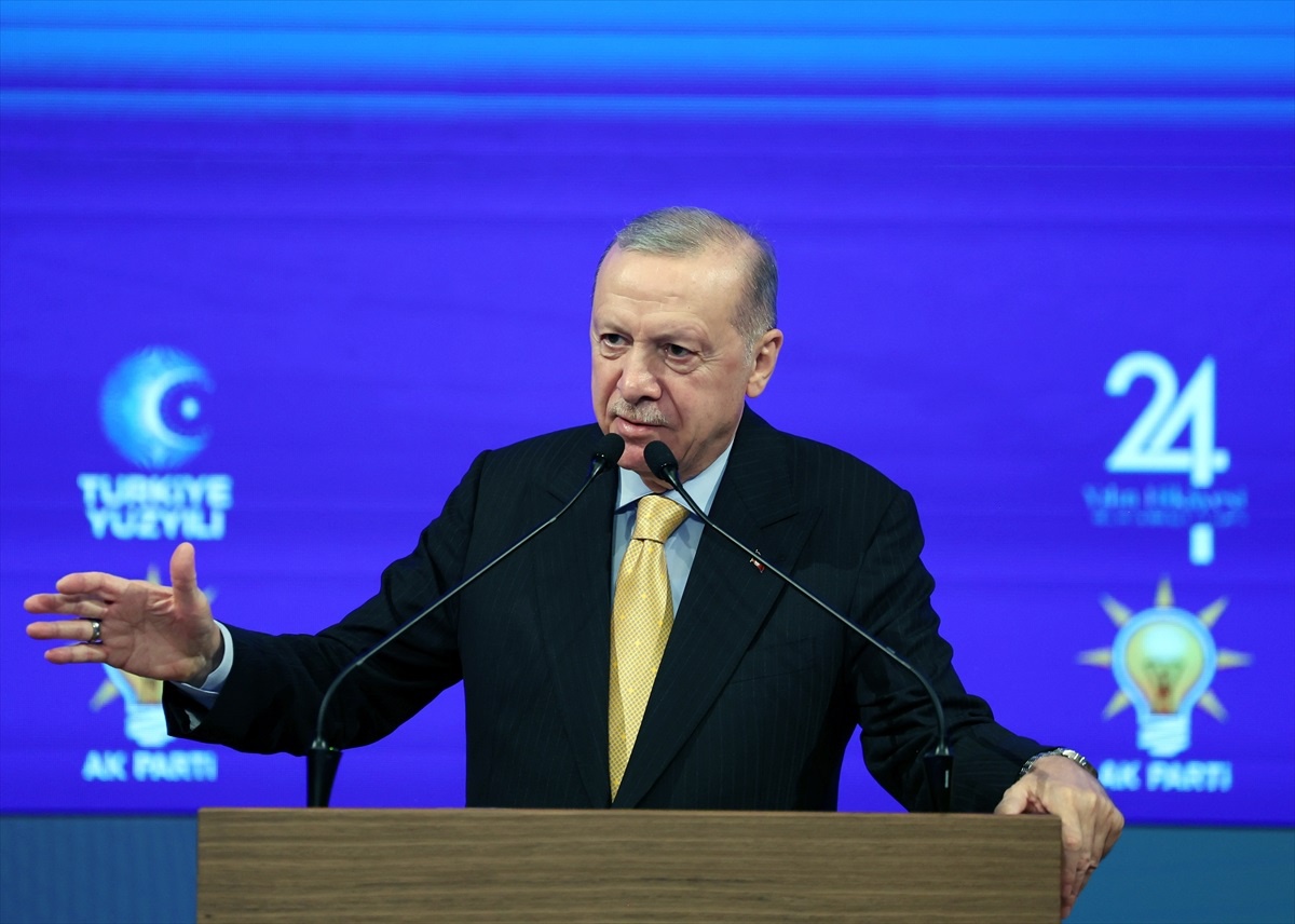 Cumhurbaşkanı Erdoğan: "Her konuda aynı düşünmek zorunda değiliz ama Terörsüz Türkiye\'yi gerçeğe dönüştürmekle mükellefiz"