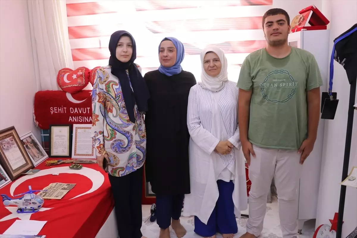 Cumhurbaşkanı Erdoğan\'ın "Terörsüz Türkiye" mektubu Siirt\'teki şehit ailesine ulaştı