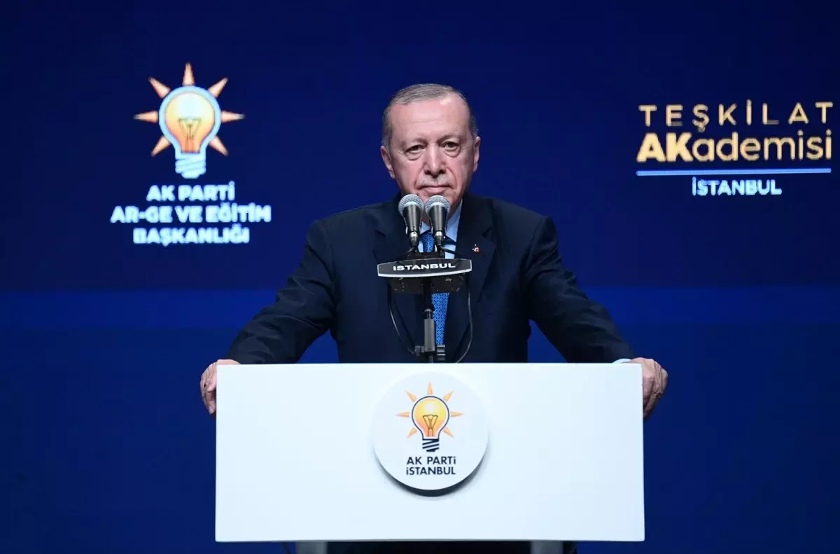 Cumhurbaşkanı ve AK Parti Genel Başkanı Erdoğan, partisinin Teşkilat Akademisi Kapanış Programı\'nda konuştu: (2)