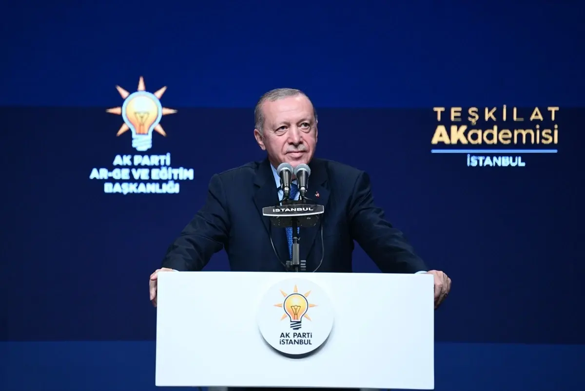 Cumhurbaşkanı ve AK Parti Genel Başkanı Erdoğan, partisinin Teşkilat Akademisi Kapanış Programı\'nda konuştu: (1)