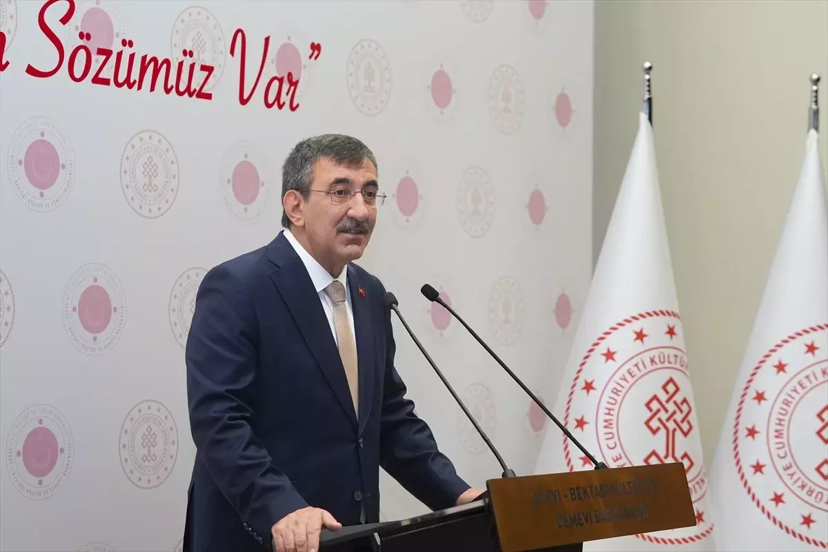Cumhurbaşkanı Yardımcısı Yılmaz, Alevi İnanç Önderleri ve Cemevi Başkanları İstişare Toplantısı\'nda konuştu Açıklaması